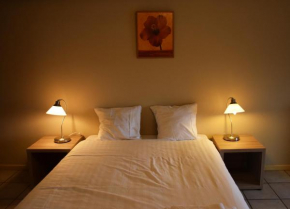  Condo Gardens Antwerp  Антверпен